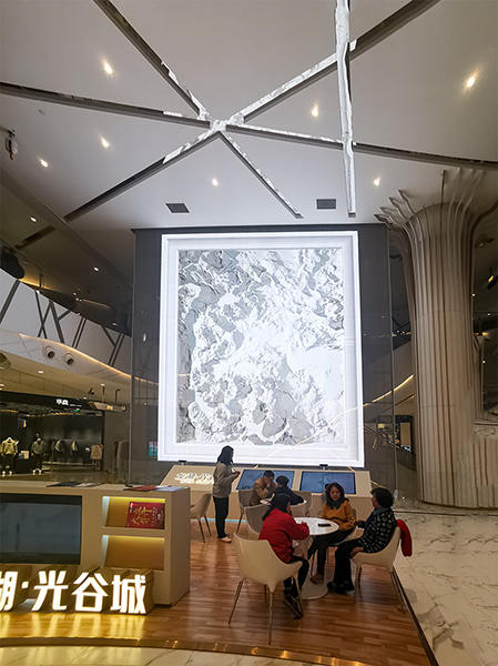 K11 Art Mall - Covered and open air atrium - Picture of K11 Art